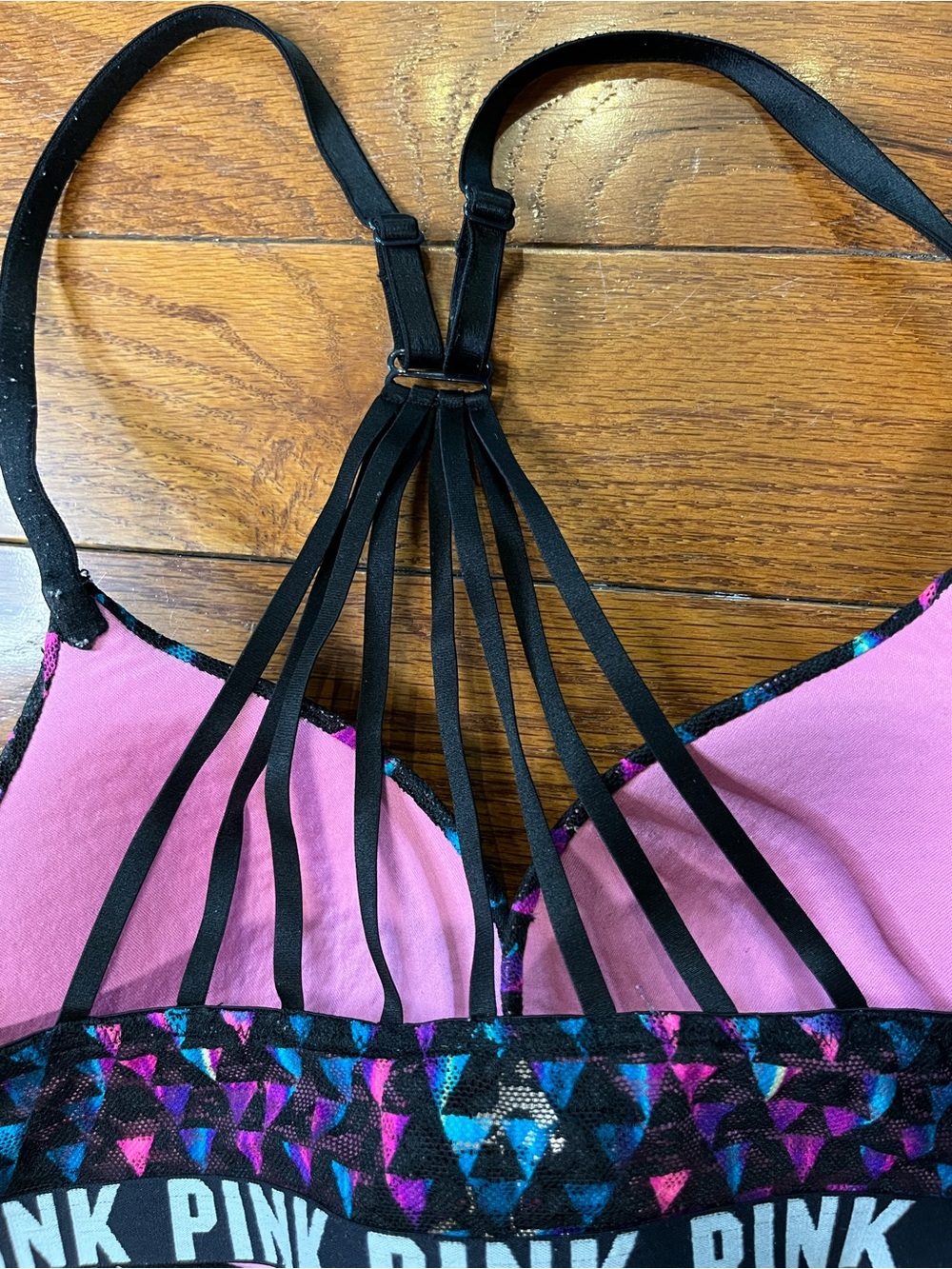 PINK Victoria’s Secret Geo Print Strappy Racerback Bra Women’s 36B - Picture 6 of 10